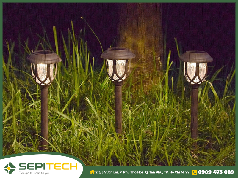 Cấu tạo đèn cắm cỏ sân vườn